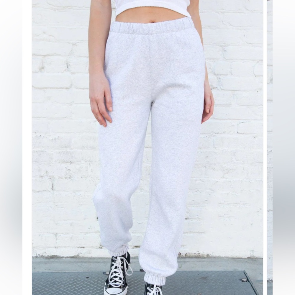 Brandy Melville Rosa Sweatpants